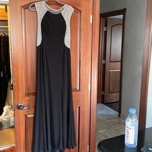 Black sleeveless evening